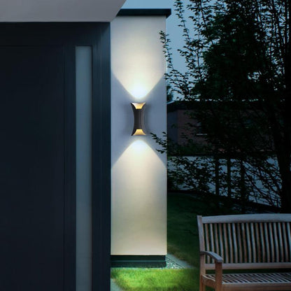Moderne Up Down Buiten Wandlamp Met IP54 Bescherming En Aluminium Behuizing