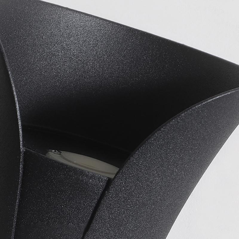 Moderne Up Down Buiten Wandlamp Met IP54 Bescherming En Aluminium Behuizing