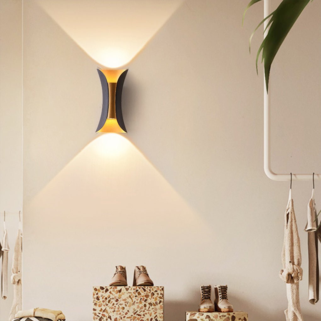 Moderne Up Down Buiten Wandlamp Met IP54 Bescherming En Aluminium Behuizing