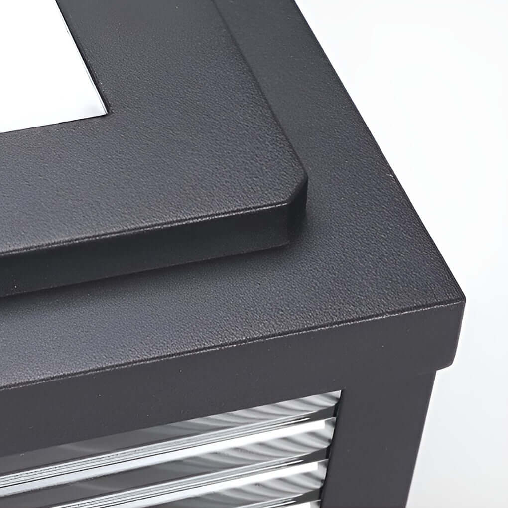 Vierkante Buiten Sokkel Lamp Met Geribbeld Glas En Aluminium Behuizing Voor Tuinpad En Oprit