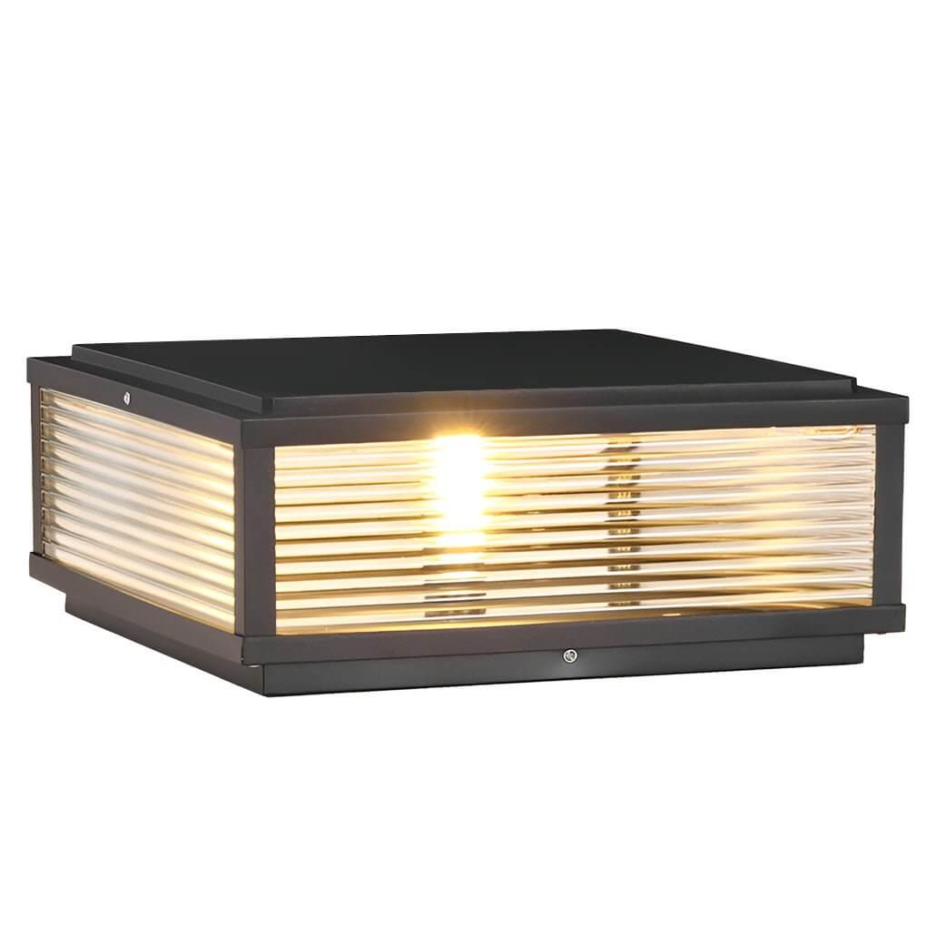 Vierkante Buiten Sokkel Lamp Met Geribbeld Glas En Aluminium Behuizing Voor Tuinpad En Oprit