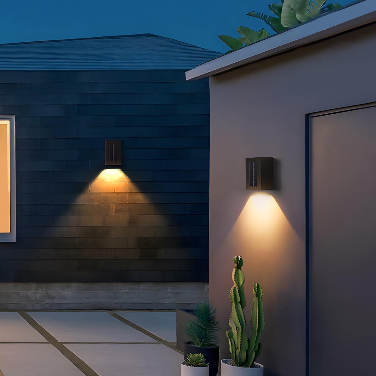 Solar Buitenlamp Up Down LED Aluminium Zwart Tuin Voordeur Veranda IP65 Wandlamp Zonne-energie Boven Onder Verlichting Modern Minimalistisch
