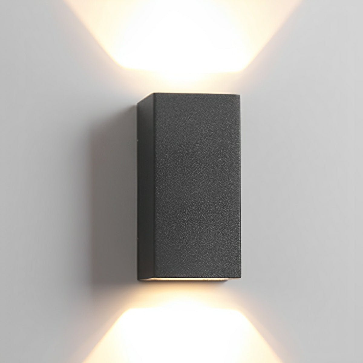 Solar Buitenlamp Up Down LED Aluminium Zwart Tuin Voordeur Veranda IP65 Wandlamp Zonne-energie Boven Onder Verlichting Modern Minimalistisch