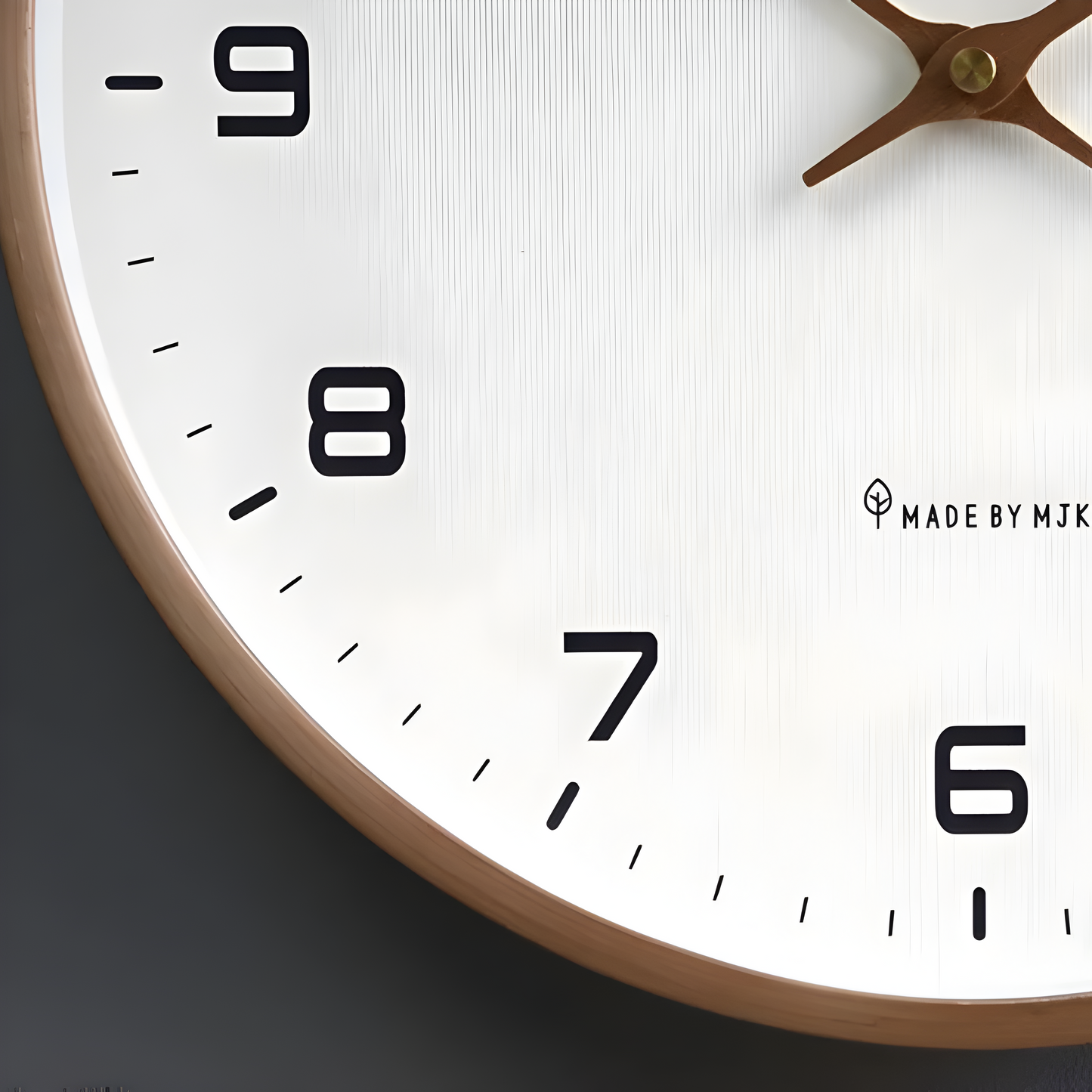 Moderne ronde houten wandklok met stilzwijgend uurwerk voor woonkamer, keuken en slaapkamer