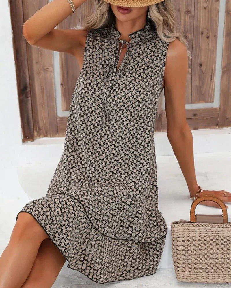 Vrouwelijke Zomerjurk Luchtig en Elegant Mouwloos