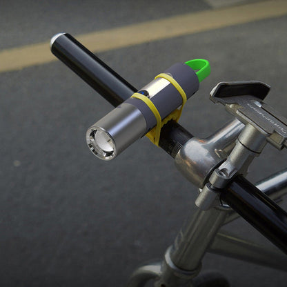 Multifunctionele Tactische Zaklamp met Verstelbare Lichtbundel en Robuuste Constructie voor Camping en Outdoor
