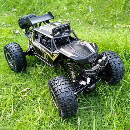 Bestuurbare Monstertruck Terreinwagen Metalen Chassis 4WD RC Auto Zwart Goud
