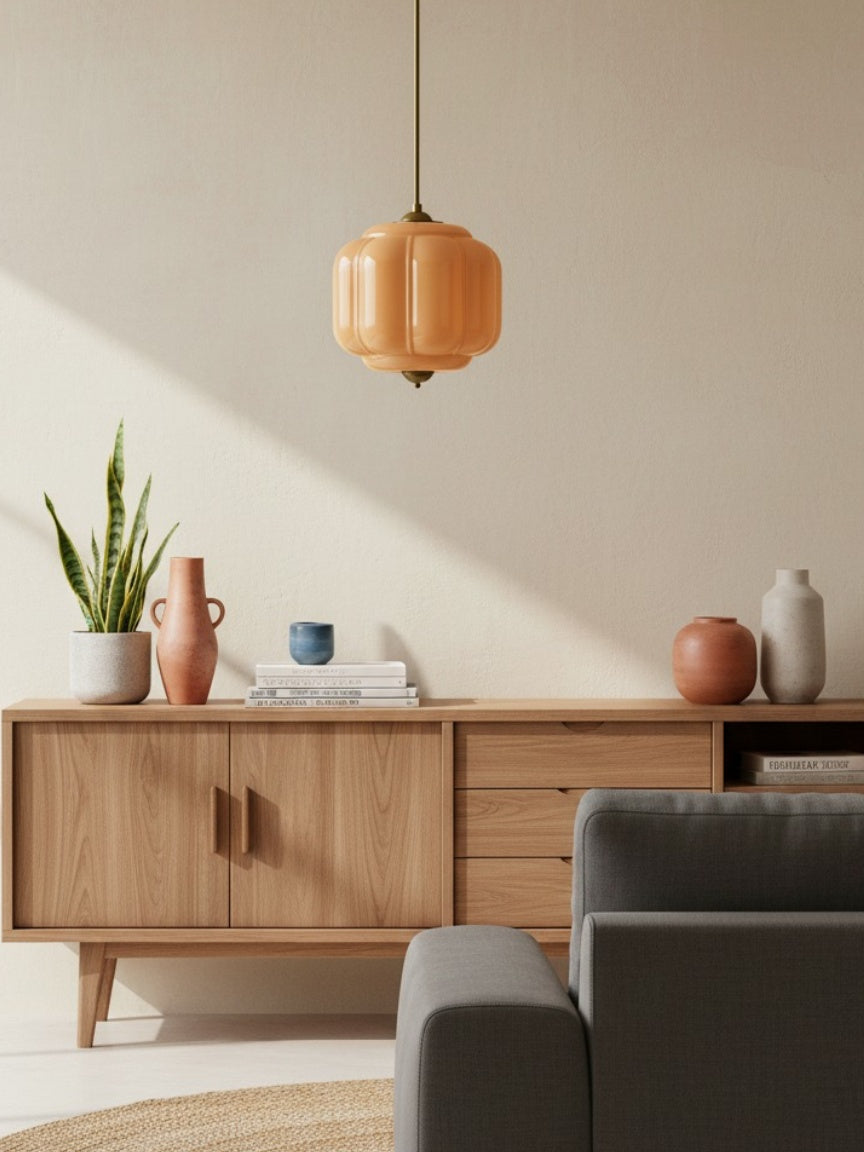 Vintage Kroonluchter met Crèmekleurige Glazen Kappen – Hanglamp in Retro-Stijl voor Eetkamer & Woonkamer