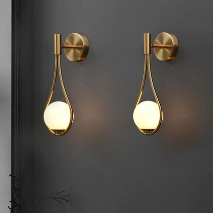 Moderne Scandinavische Wandlamp met Metalen Afwerking