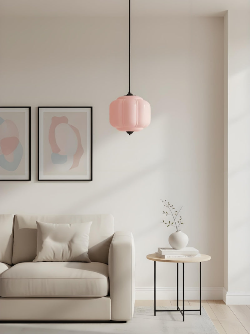 Vintage Kroonluchter met Crèmekleurige Glazen Kappen – Hanglamp in Retro-Stijl voor Eetkamer & Woonkamer