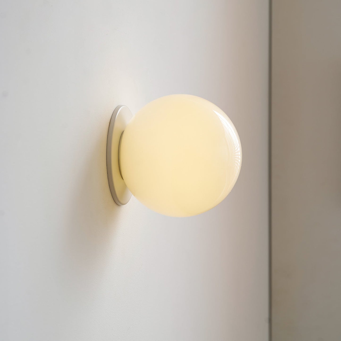 Glazen Wandlamp met Gouden of Zilveren Fitting – Modern Design voor Slaapkamer en Woonkamer