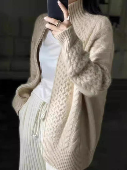 Warme Gebreide Cashmere Trui Met Hoge Hals