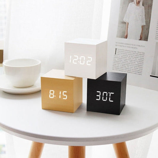 LED Wekker met Minimalistisch Design & Slimme Functies