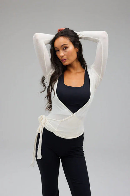 Yoga Blouse Wit met Lange Mouwen en Wikkelontwerp