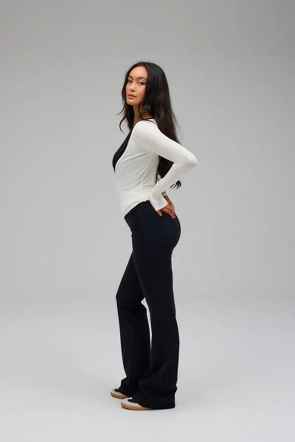 Yoga Blouse Wit met Lange Mouwen en Wikkelontwerp