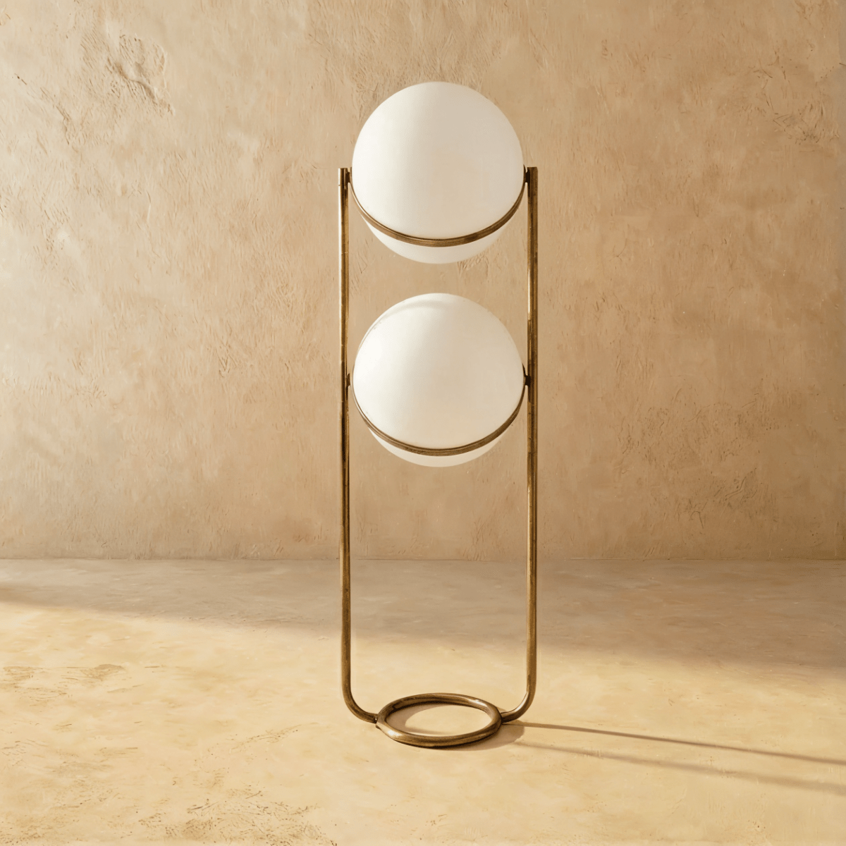 Rasu Minimalistische Staande Lamp Van Massief Staal Met Stabiele Voet