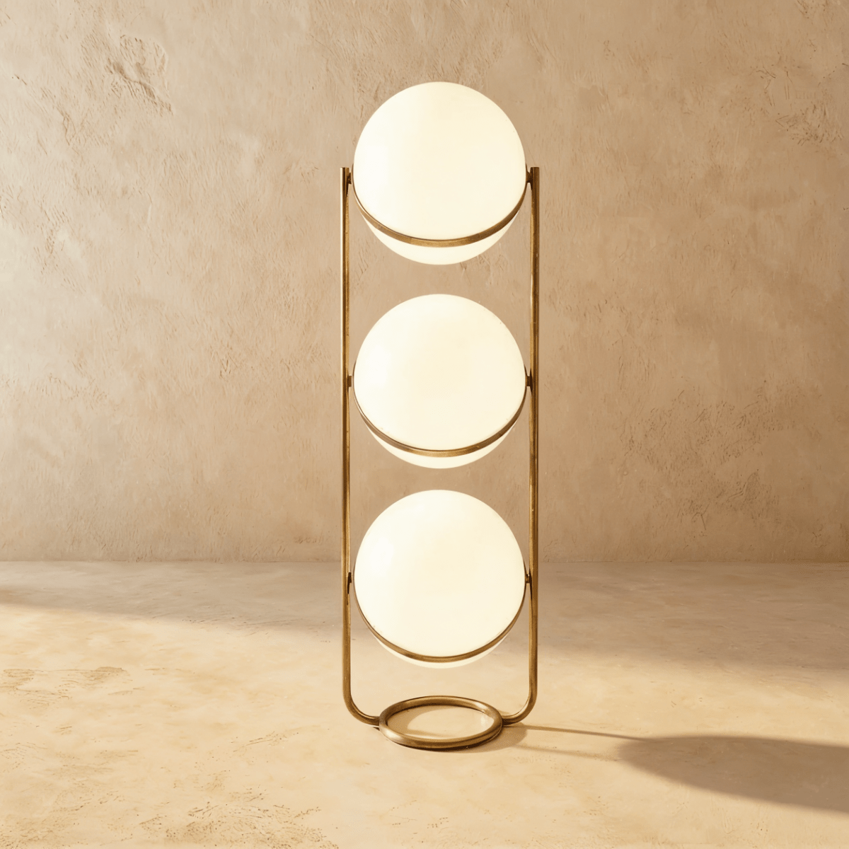Rasu Minimalistische Staande Lamp Van Massief Staal Met Stabiele Voet
