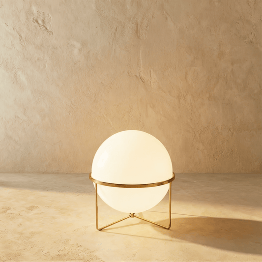 Rasu Minimalistische Staande Lamp Van Massief Staal Met Stabiele Voet