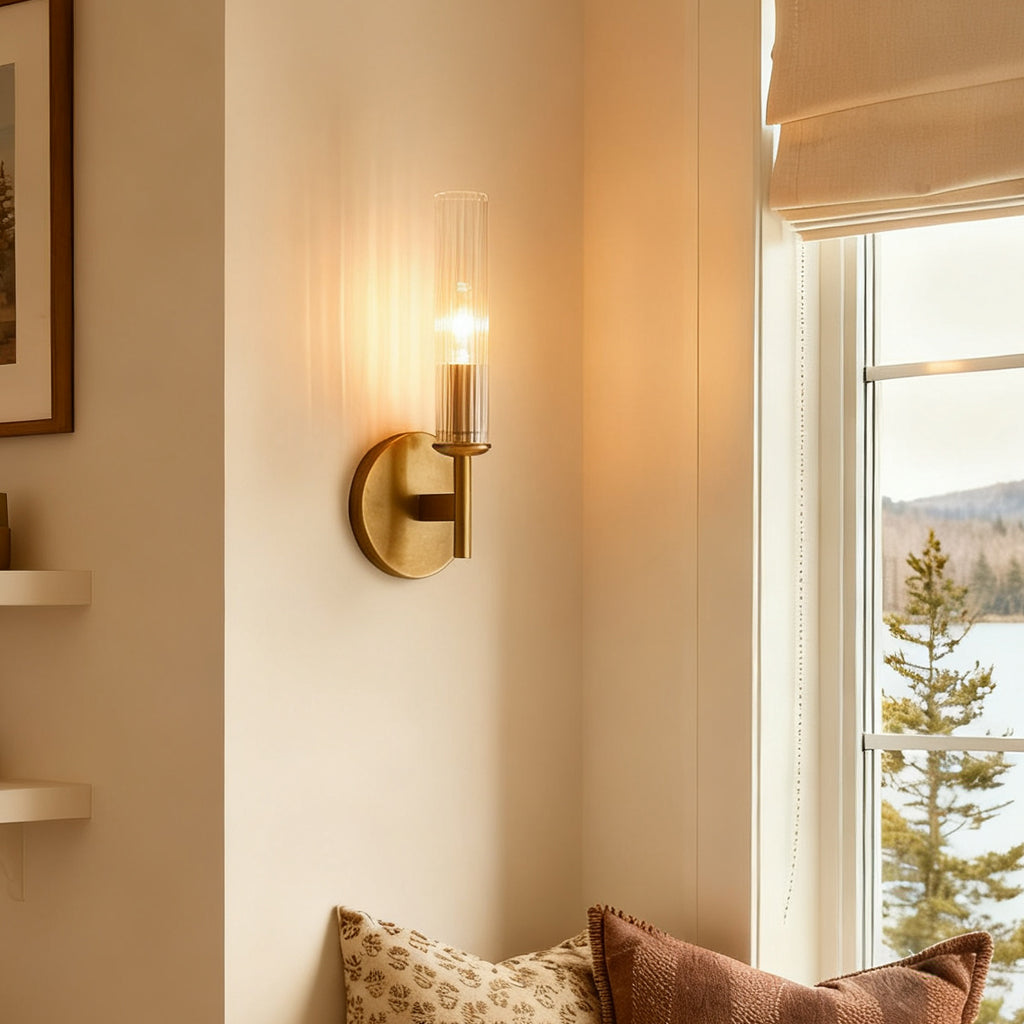Geribbelde Glazen Wandlamp met Koperkleurige Afwerking – 1 of 2 Lichtpunten voor Badkamer Gang Slaapkamer
