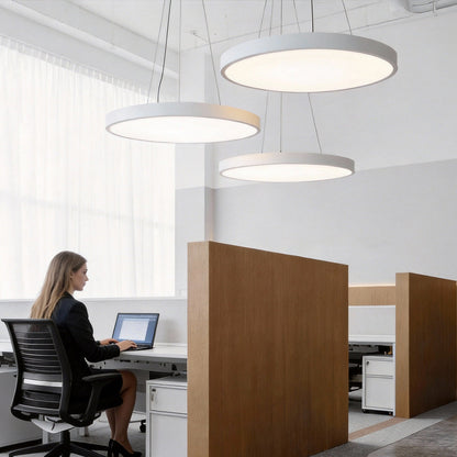 Moderne Ronde LED Hanglamp Met Dimbare Lichtkleur En Verstelbare Ophanging