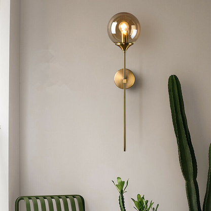 Moderne Wandlamp met Glazen Kap – Chroom of Gouden Afwerking – Scandinavische Stijl