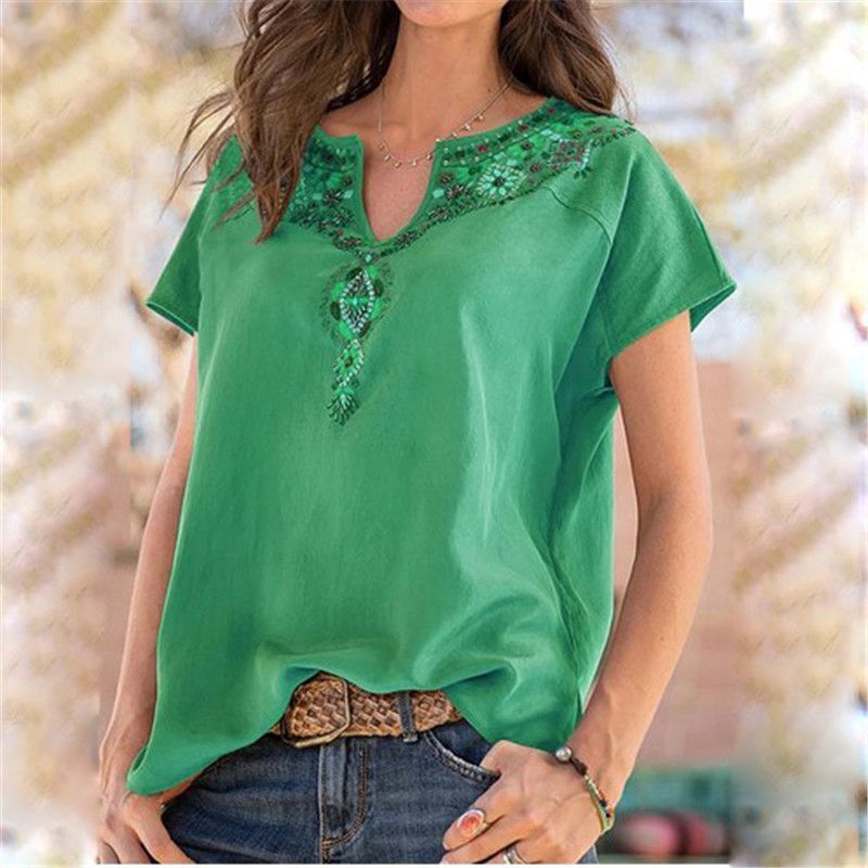 Vrouwelijke BloesBloemendesign Boho Stijl