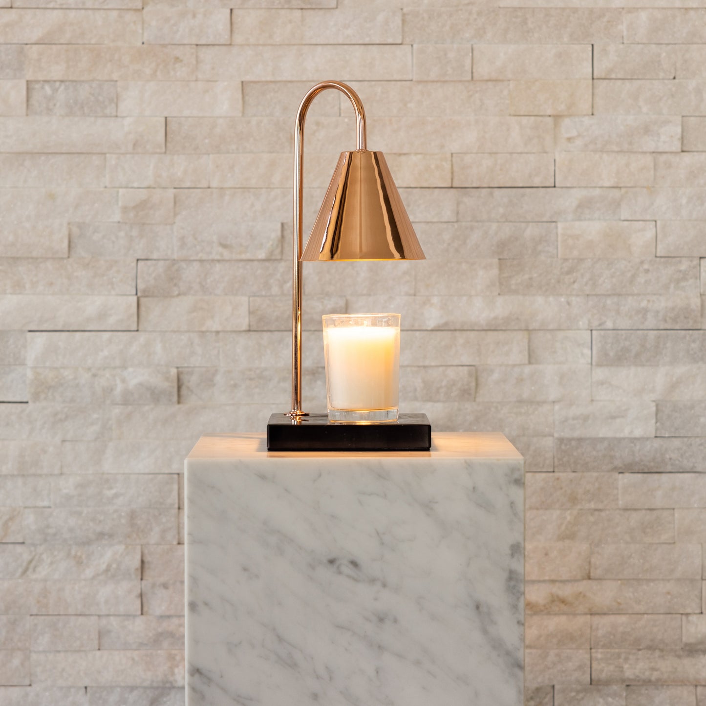 Luxe Kaarsverwarmer Lamp Met Tijdloze Marmeren Afwerking En Vlamloze Warmte