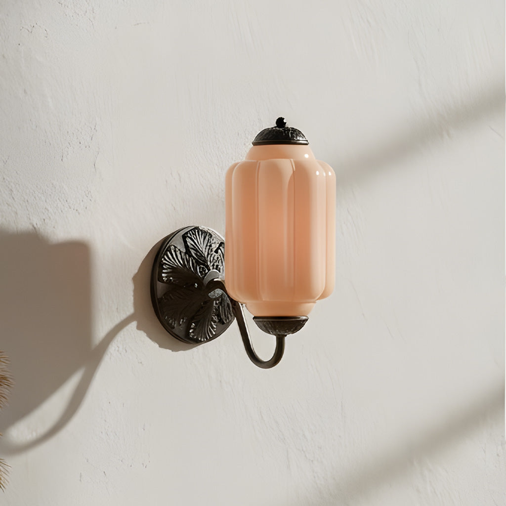 Vintage Wandlamp met Melkglas en Geolied Messing – Klassieke Retro Verlichting voor Hal, Slaapkamer, Woonkamer