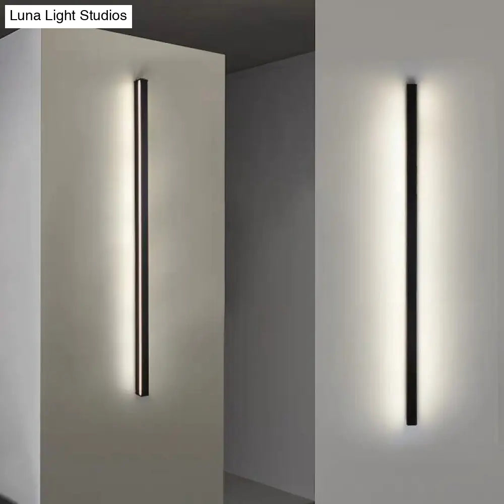 Moderne Lineaire LED Wandlamp Zwart – Strakke Muuraansluiting voor Hal & Gang