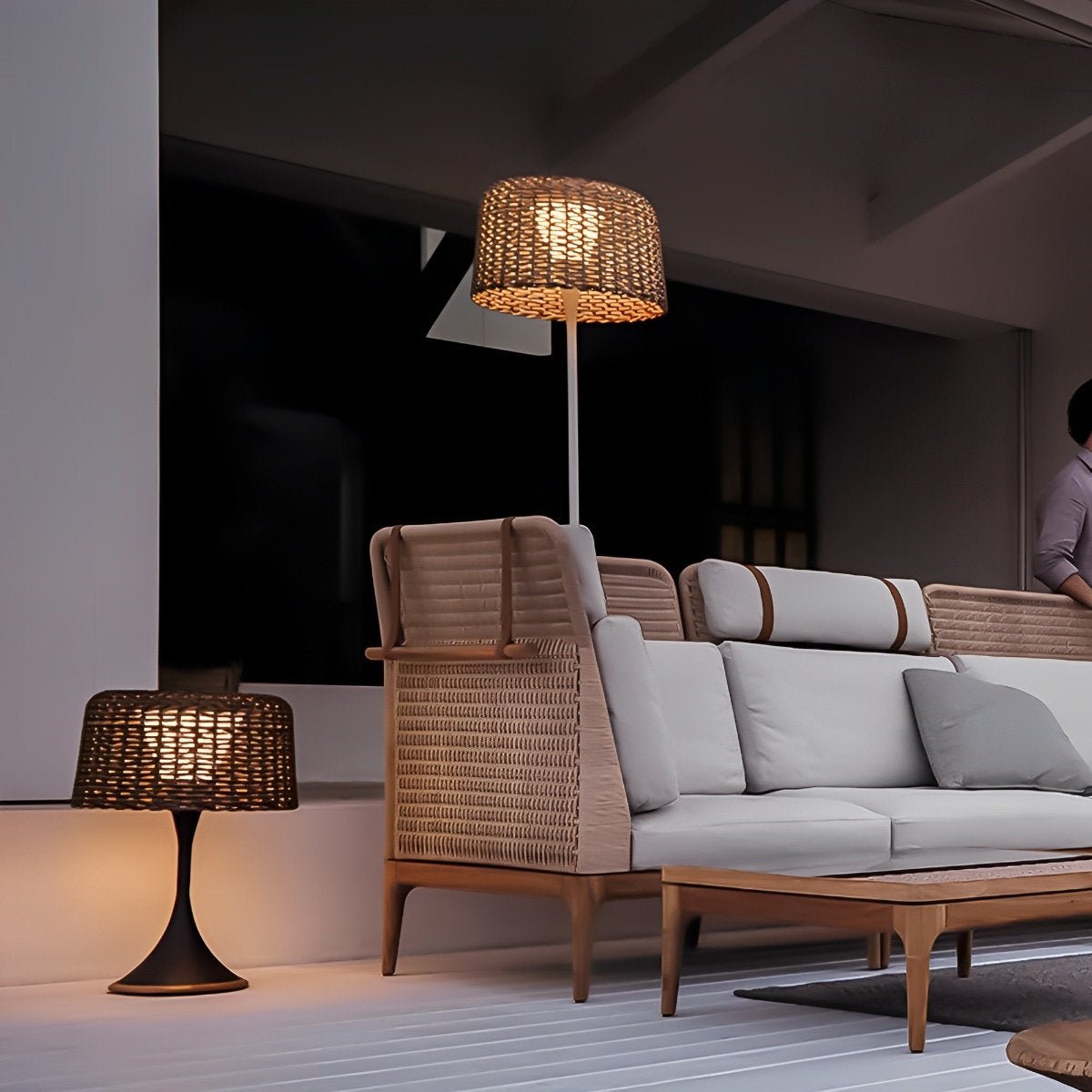 Staande Buitenlamp Vlechtwerk Aluminium Wit Zwart Zonne-energie IP65 Tuin Terras Vloerlamp Rotan Look Sfeerverlichting Buiten