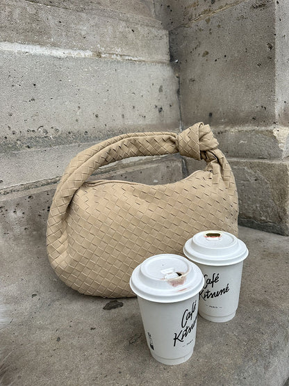 Gevlochten Zwart Hobo Tas met Knoop Detail Stijlvol