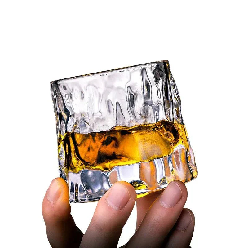 Roterend Whiskyglas van Geblazen Glas – Textuur Design 160 ml