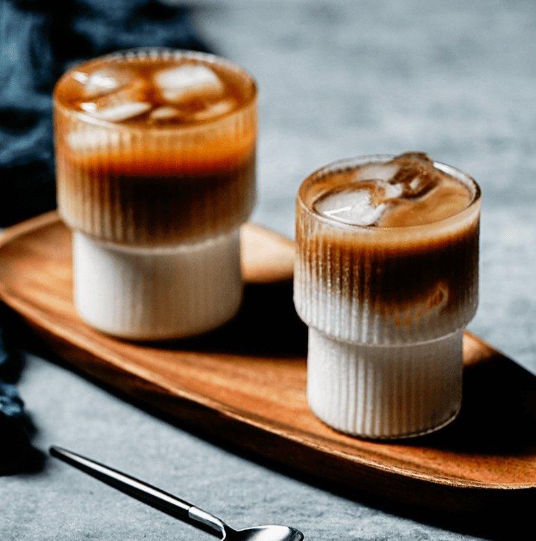 Geribbeld Glazenset van Glas – Luxe Drinkglazen voor Koffie & Cocktails