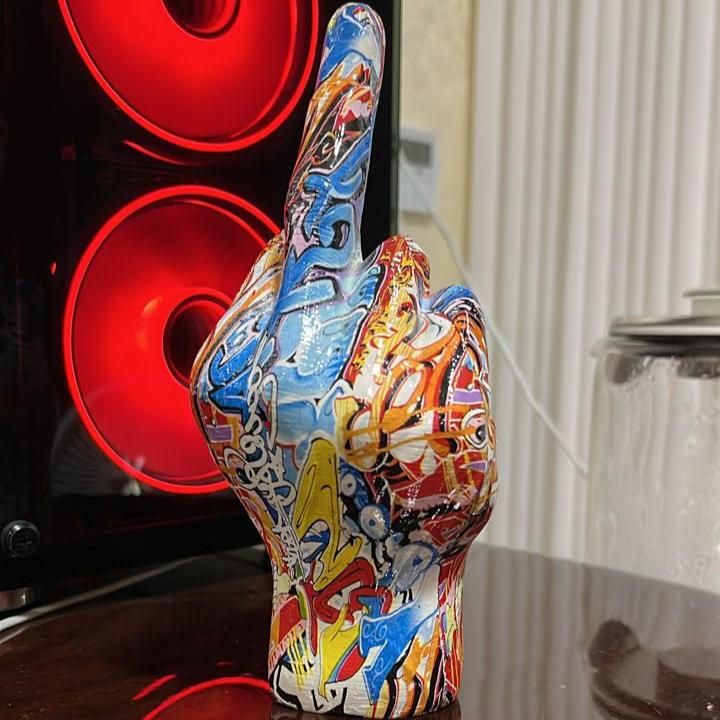 Beeldje Sculptuur Brutale Uitstraling Resin Decoratie Zwart 19cm Binnen Buiten