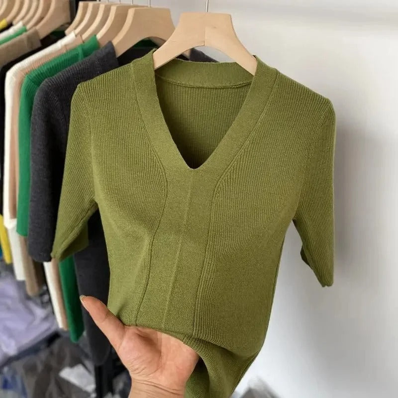 Vrouwen Shirt Korte Mouwen V Hals Gebreid Slank Fit - StudioMarella