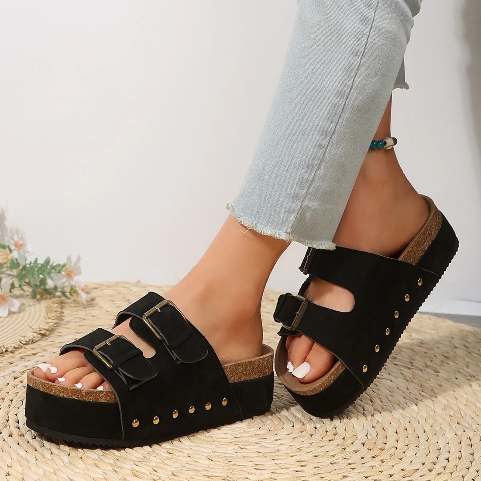 Sandalen met Dubbele Band en Gesp Leona → Sandalen met Dubbele Band en Gesp Leona wordt: 
Sandalen Leona met Dubbele Riemen en Gesp - StudioMarella