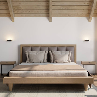 Minimalistische half ronde led wandlamp met warm indirect licht voor binnen en beschut buiten