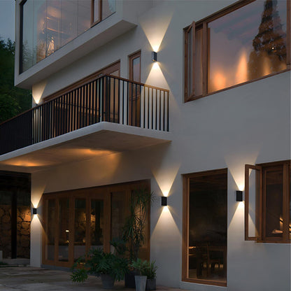 Buitenwandlamp LED Up Down Aluminium Zwart IP65 Gevel Terras Veranda Warmwit 3000K Wandspot Buitenverlichting Modern Sfeerlamp