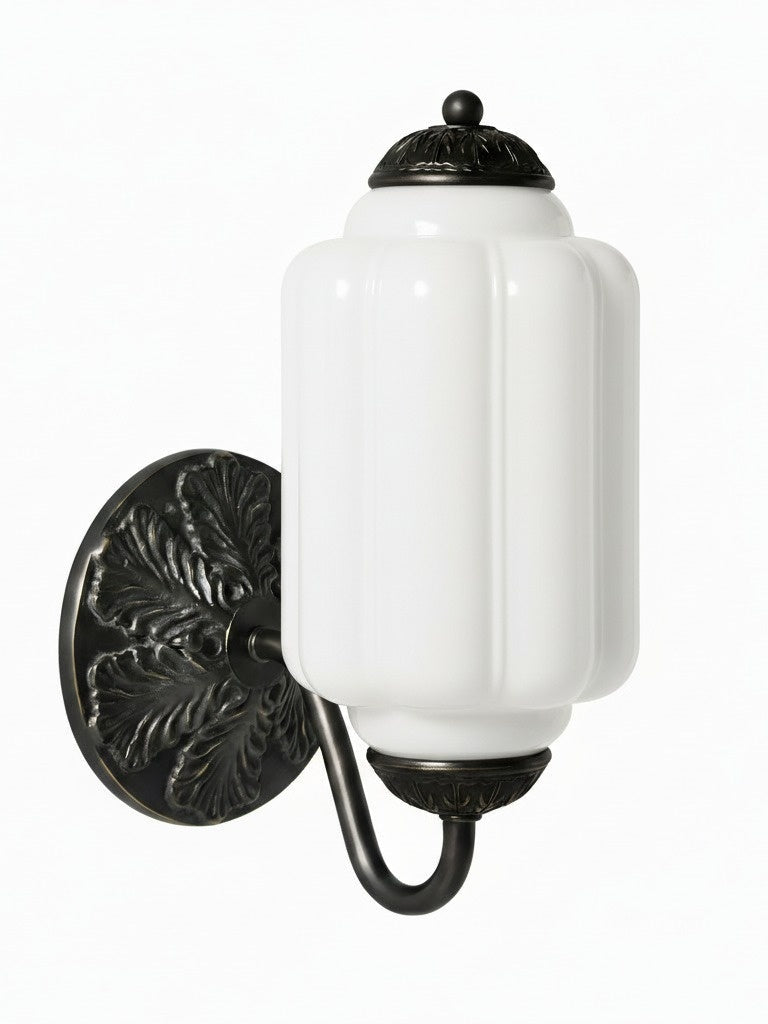Melkglazen Wandlamp Eloise voor Hal en Slaapkamer | Vintage Wandverlichting met Melkwit Glas