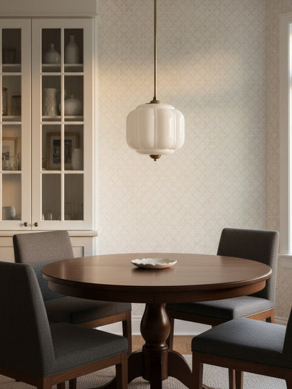 Vintage Kroonluchter met Crèmekleurige Glazen Kappen – Hanglamp in Retro-Stijl voor Eetkamer & Woonkamer