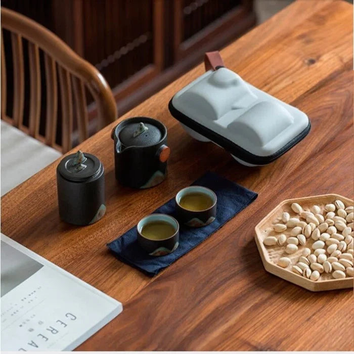 Reis Theeset Japans Keramiek Met Theepot Kopjes Reistas Berglandschap Compact