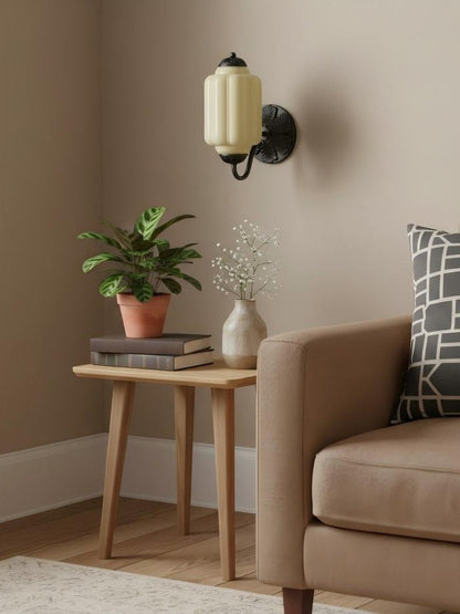 Melkglazen Wandlamp Eloise voor Hal en Slaapkamer | Vintage Wandverlichting met Melkwit Glas