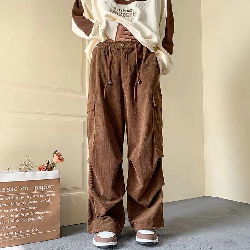Yusuf | Baggy corduroy cargo broek voor heren in de kleur Bruin voor heren in Outdoor stijl geschikt voor alle seizoenen.