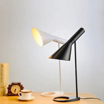 Moderne LED-tafelverlichting met strakke vormgeving - Minimalistisch design - Energiezuinig - Warm wit 2700K - Dimbaar bureaulamp - Sansoti