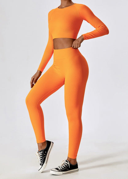 Vrouwelijke Sportset Naadloos Tweedelig Trainingsoutfit → Vrouwelijk Sportoutfit Naadloos Trainingspak Tweedelig