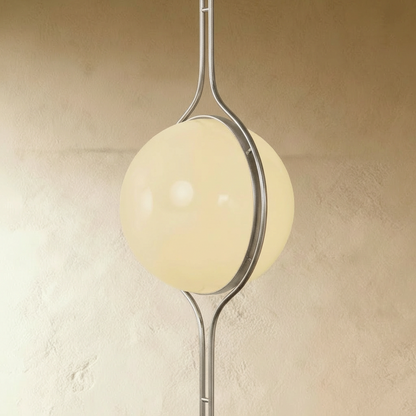 Sculpturale Staande Lamp Met Verticale Lichtkolom En Acryl Bollen